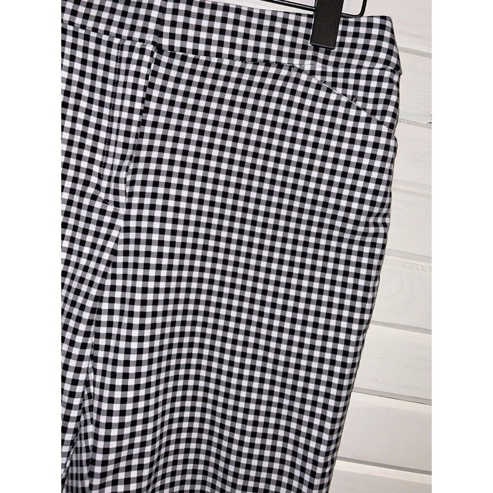 Chico’s Sz 0.5 (6) Secret Stretch Gingham Shorts 10 Inch Inseam Black White EUC - Picture 4 of 10